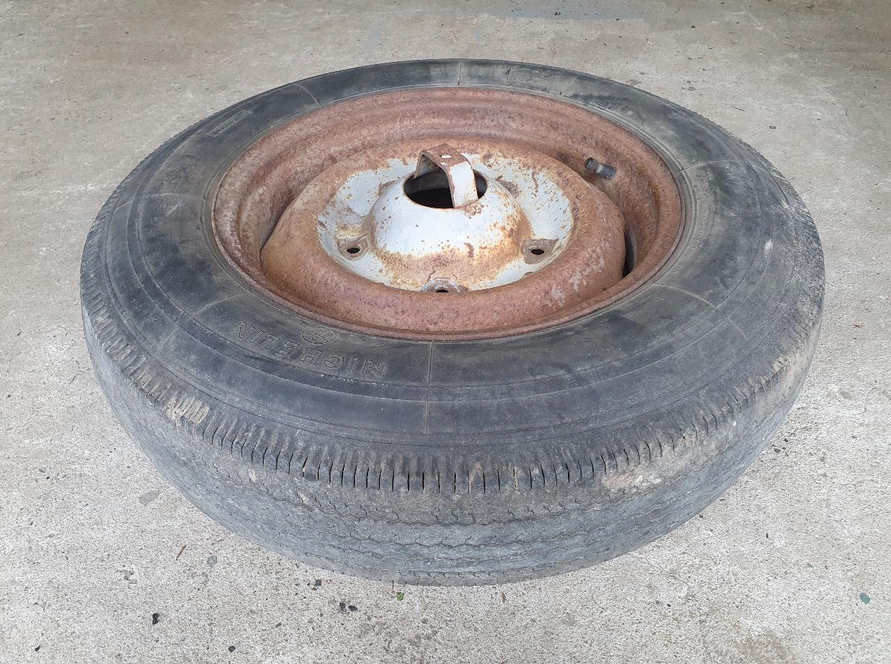 Roue BM 185 X 400 pour CITROEN Traction LesAnciennes.com