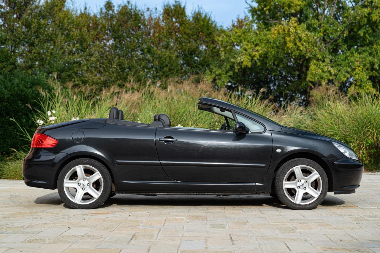 PEUGEOT 307 CC CABRIOLET - 2004 LesAnciennes.com