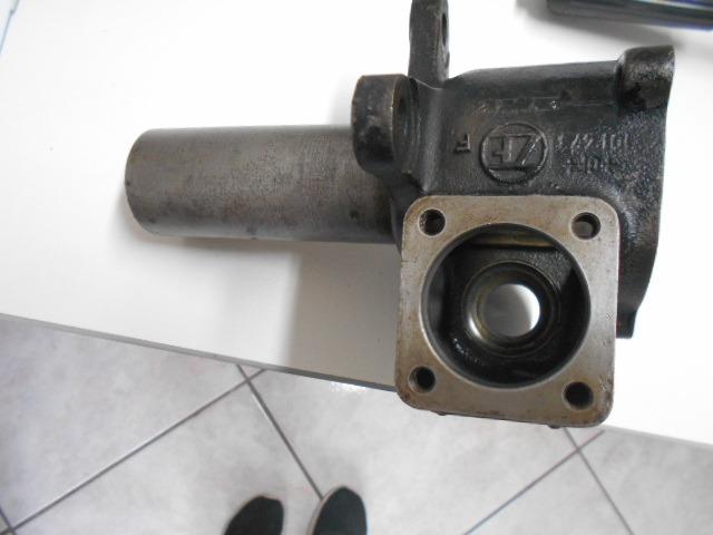 Boîtier de direction à droite Lamborghini Espada LesAnciennes.com