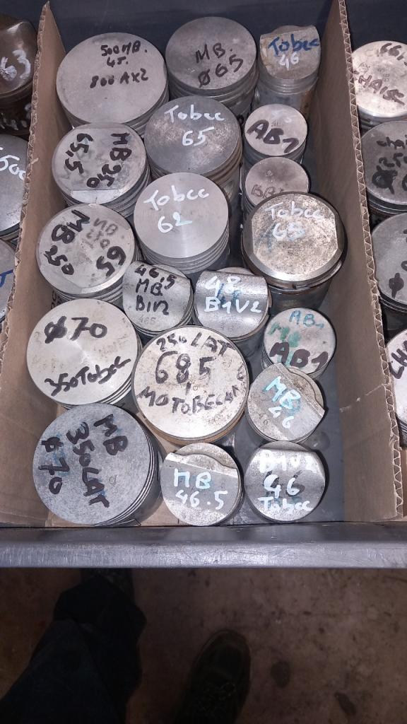 Pistons MOTOBECANE 1000 1000 LesAnciennes.com