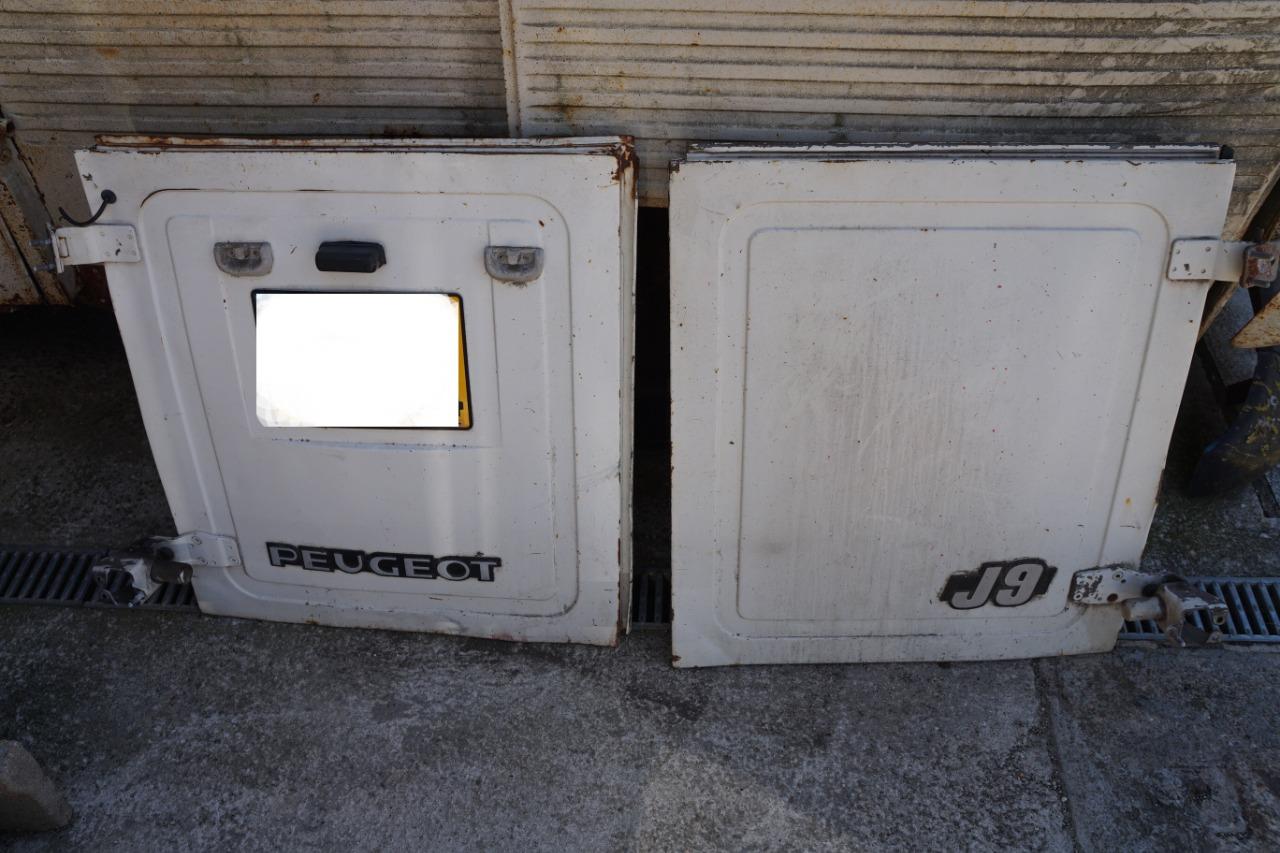 Porte arriere PEUGEOT j9 LesAnciennes.com