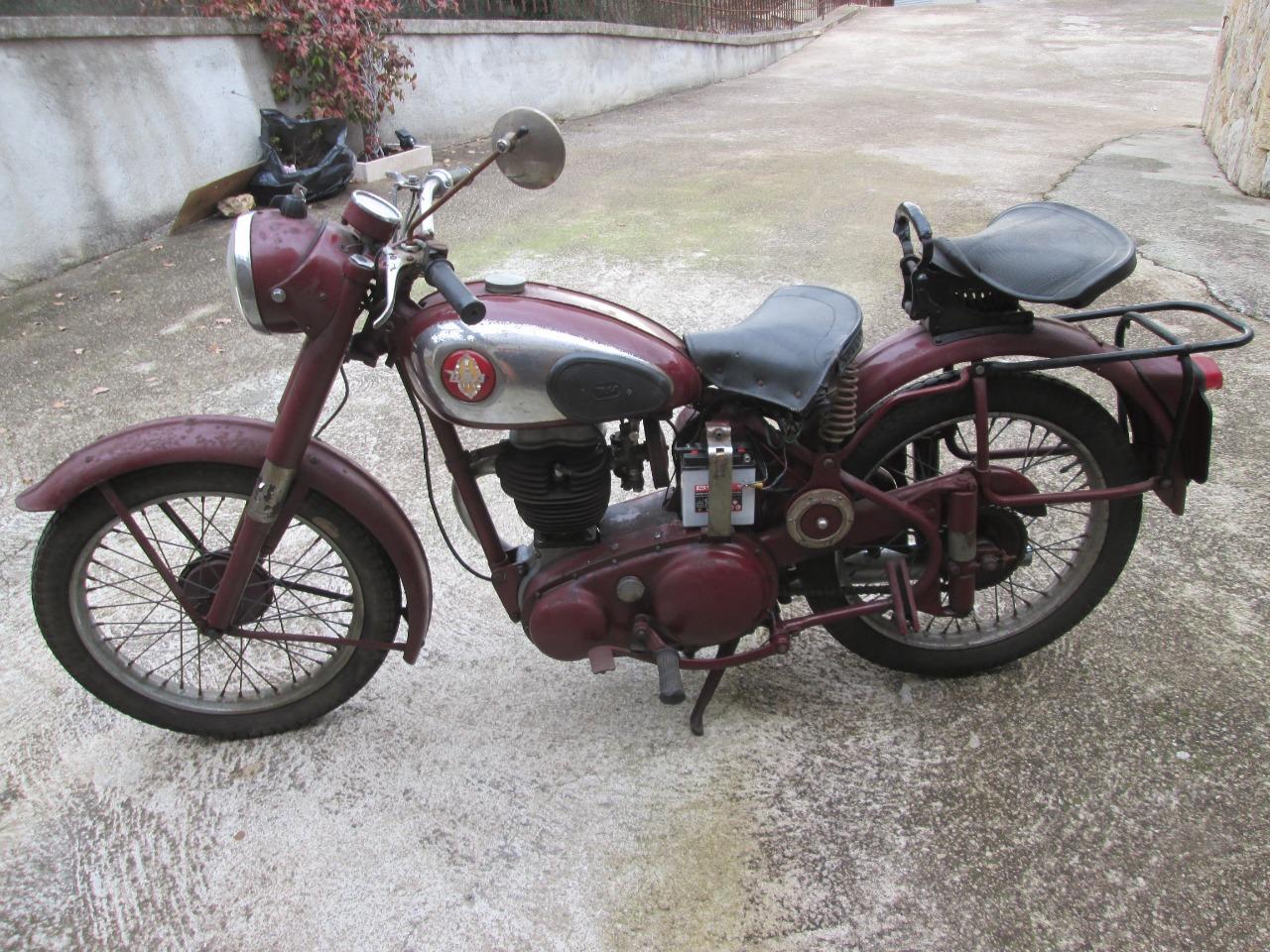 BSA C11 - 1954 LesAnciennes.com