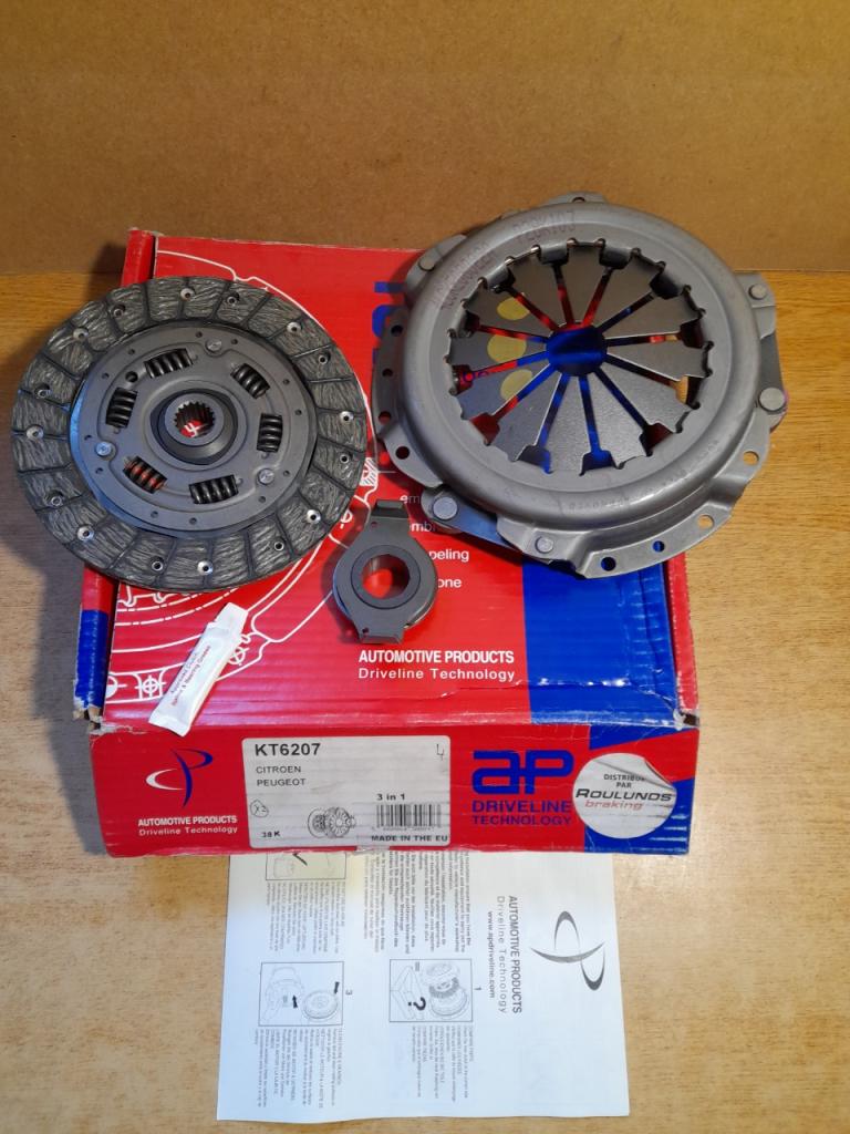 Kit embrayage Peugeot 205 309 C15 KT6207 LesAnciennes.com