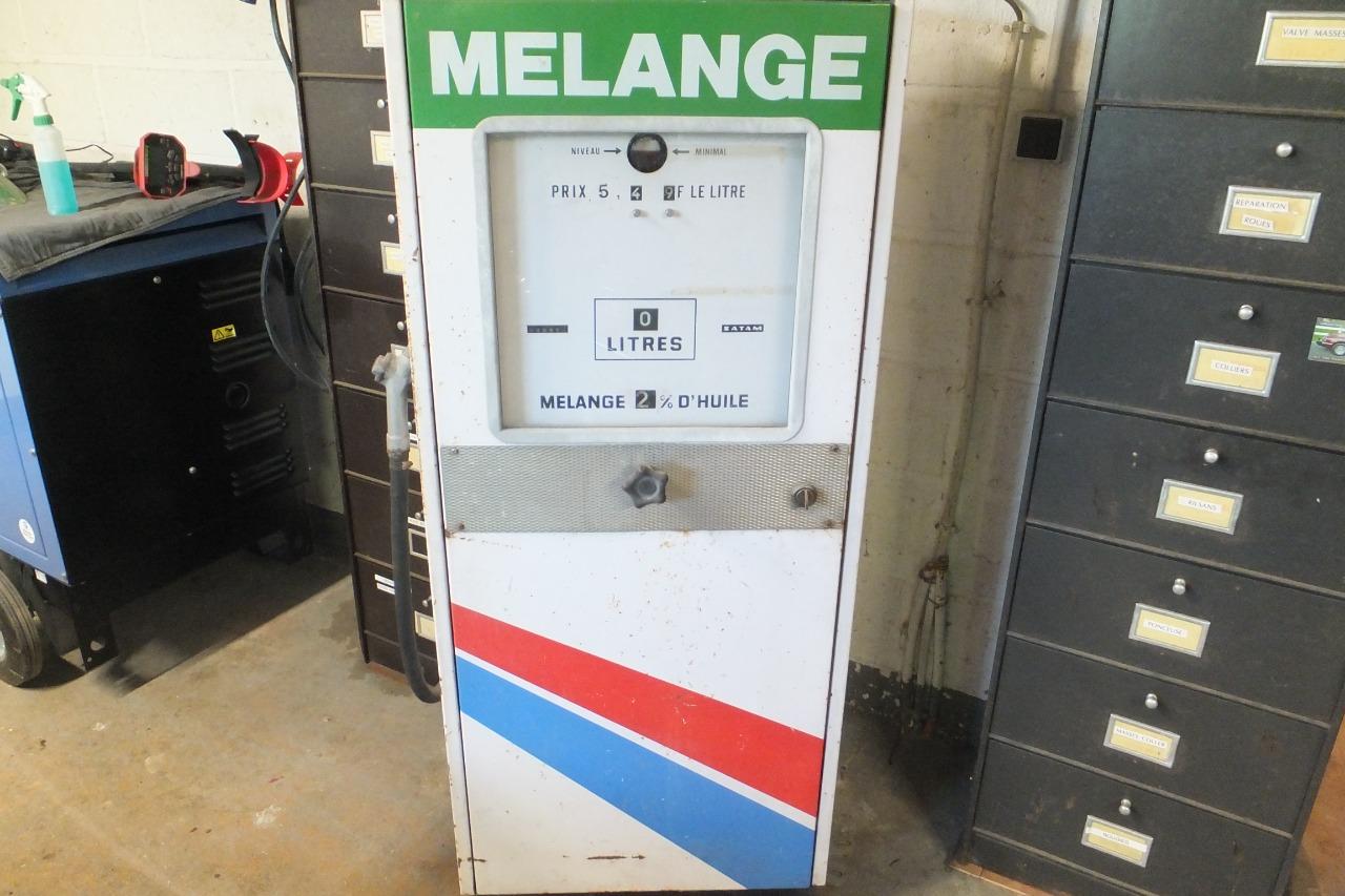 POMPE A ESSENCE 2 T LesAnciennes.com