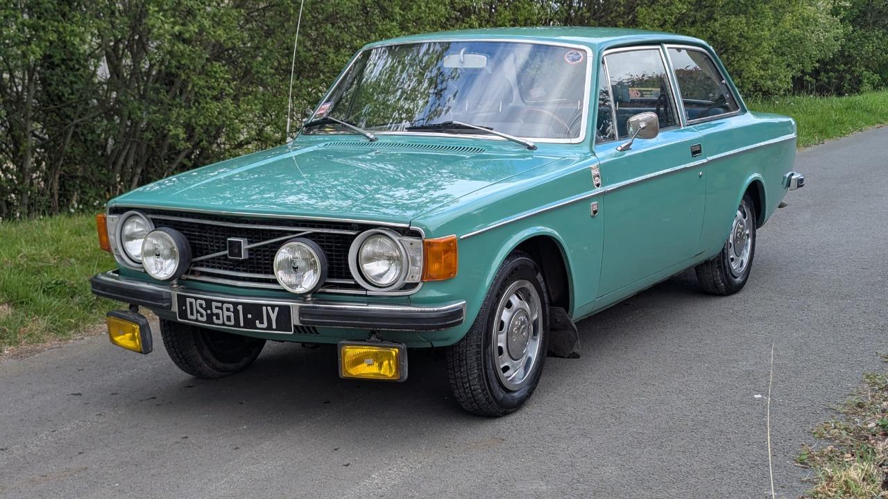 VOLVO 142 - 1972 LesAnciennes.com