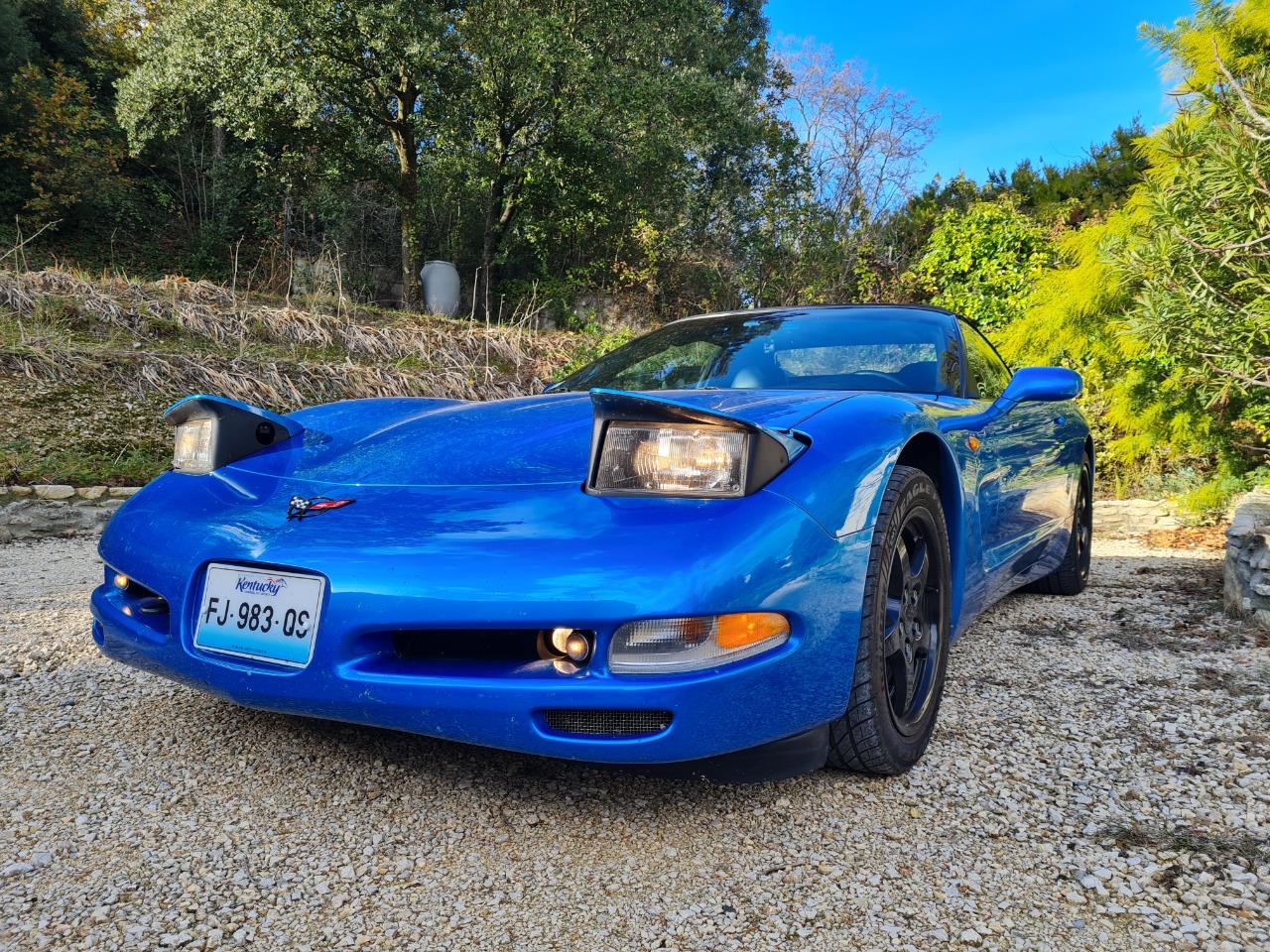 CHEVROLET Corvette C5 Cabriolet - 2001 LesAnciennes.com
