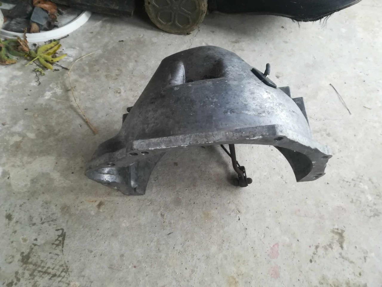 Pièces ALFA ROMEO Giulia 1300 1600 LesAnciennes.com