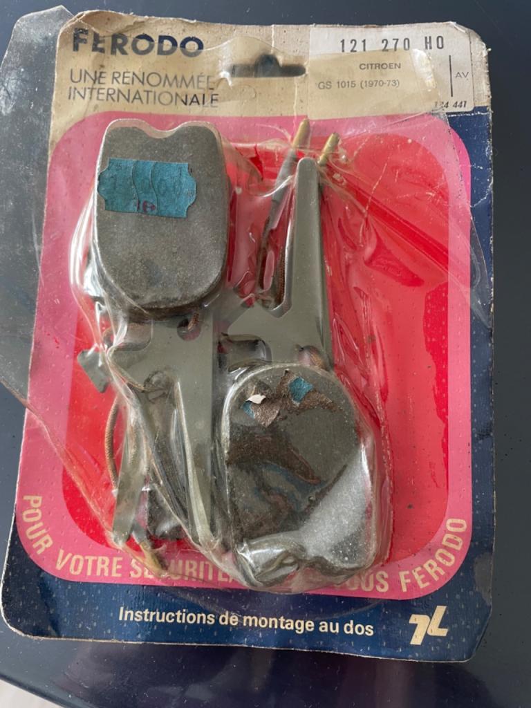 Plaquettes de freins CITROEN GS 1015 LesAnciennes.com