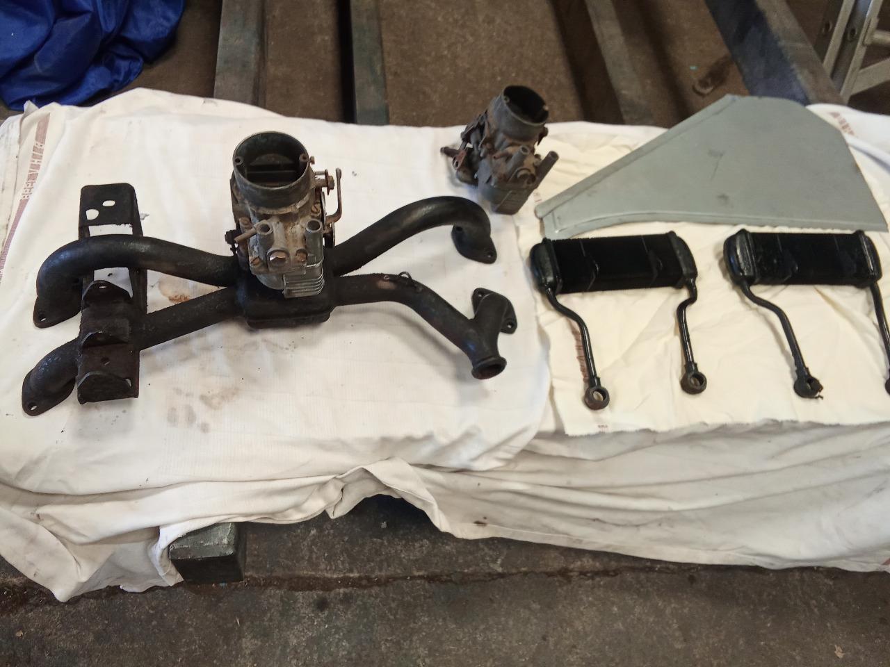 Lot de pièces CITROEN 2CV 6 LesAnciennes.com