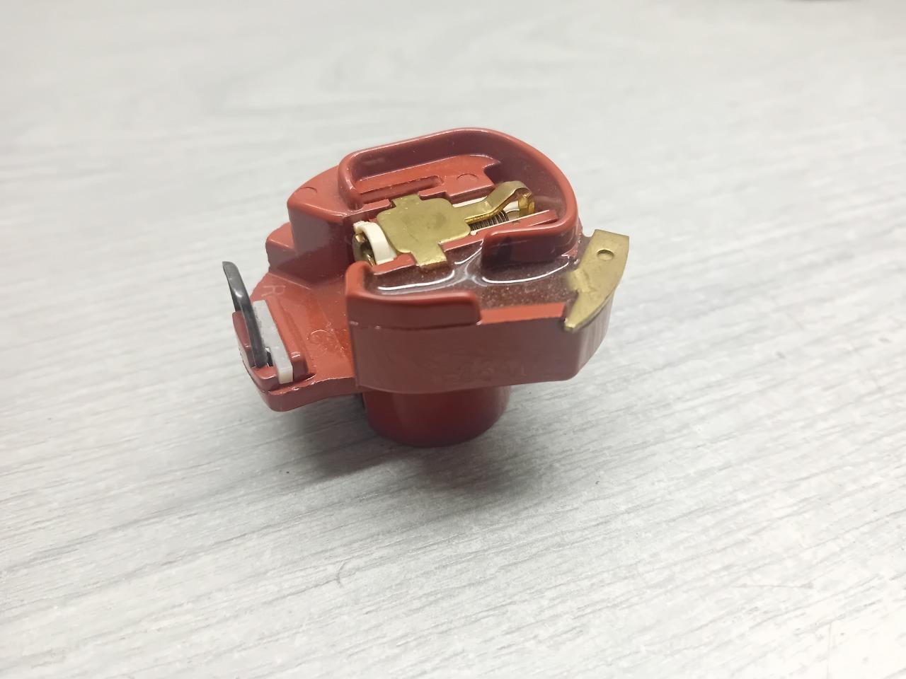 7007 – ROTOR DOIGT ALLUMAGE VOLKSWAGEN GOLF II 1.6 LesAnciennes.com