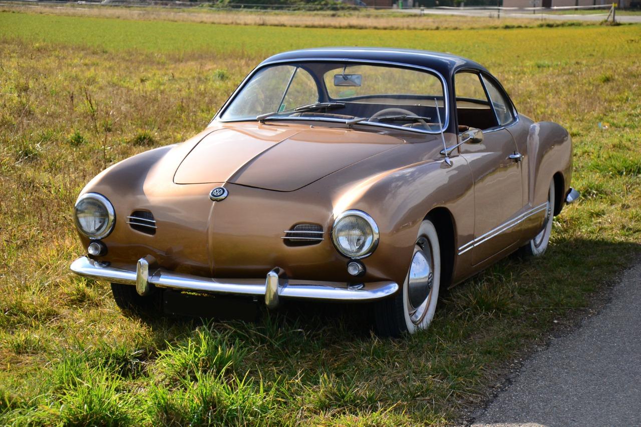 VOLKSWAGEN Karmann Ghia Low Light - 1957 LesAnciennes.com
