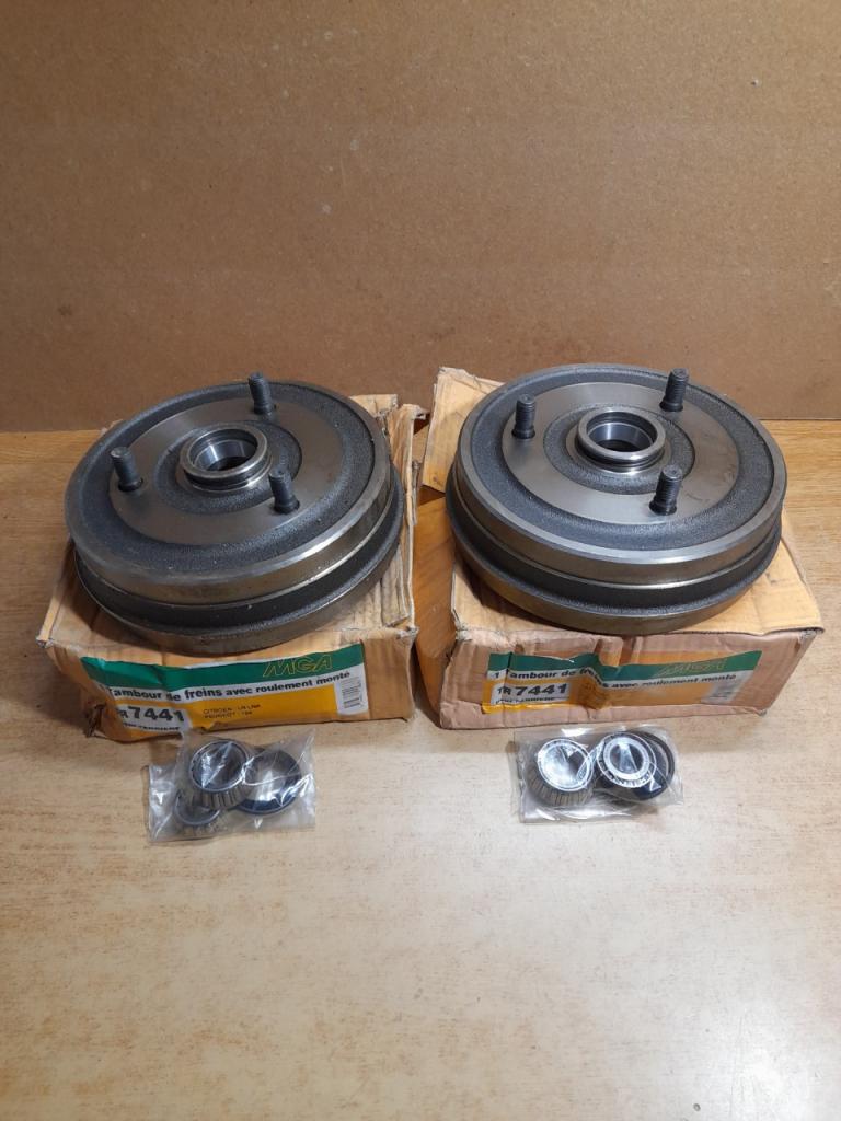 Tambours de Frein Arrière Peugeot 104 LN LesAnciennes.com