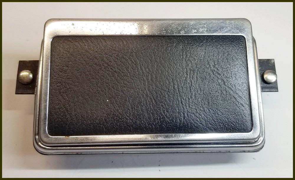 Cendrier arrière ALFA ROMEO Giulia GT Bertone 105 LesAnciennes.com