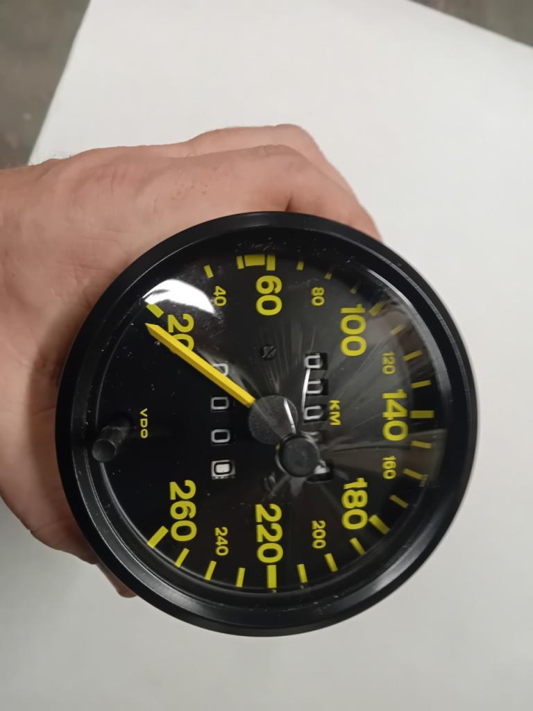 Compteur PORSCHE 944 ref 120 099 028 002 LesAnciennes.com