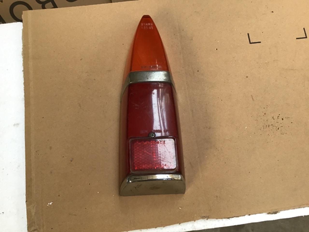 Feu AR DIVERS LesAnciennes.com