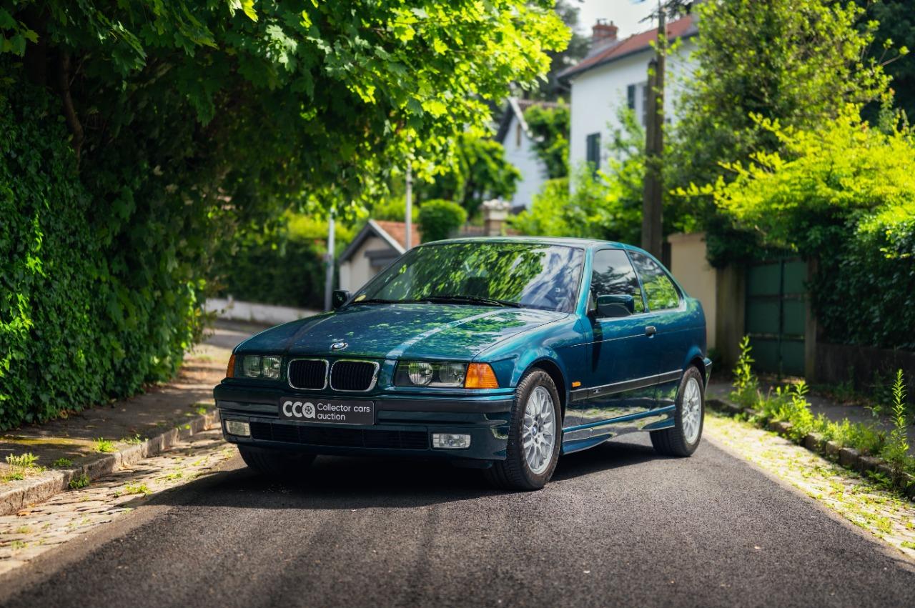 BMW 323 ti - 1998 LesAnciennes.com