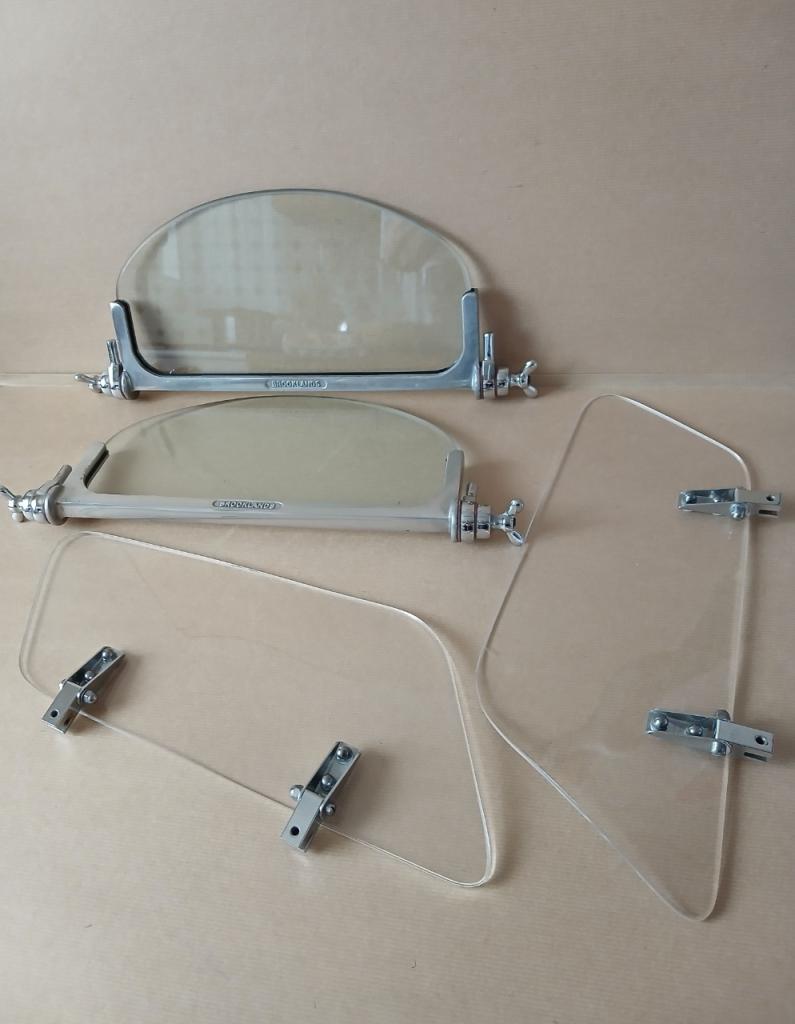 Déflecteurs laté, sauts de vent TRIUMPH TR3A TR2 LesAnciennes.com
