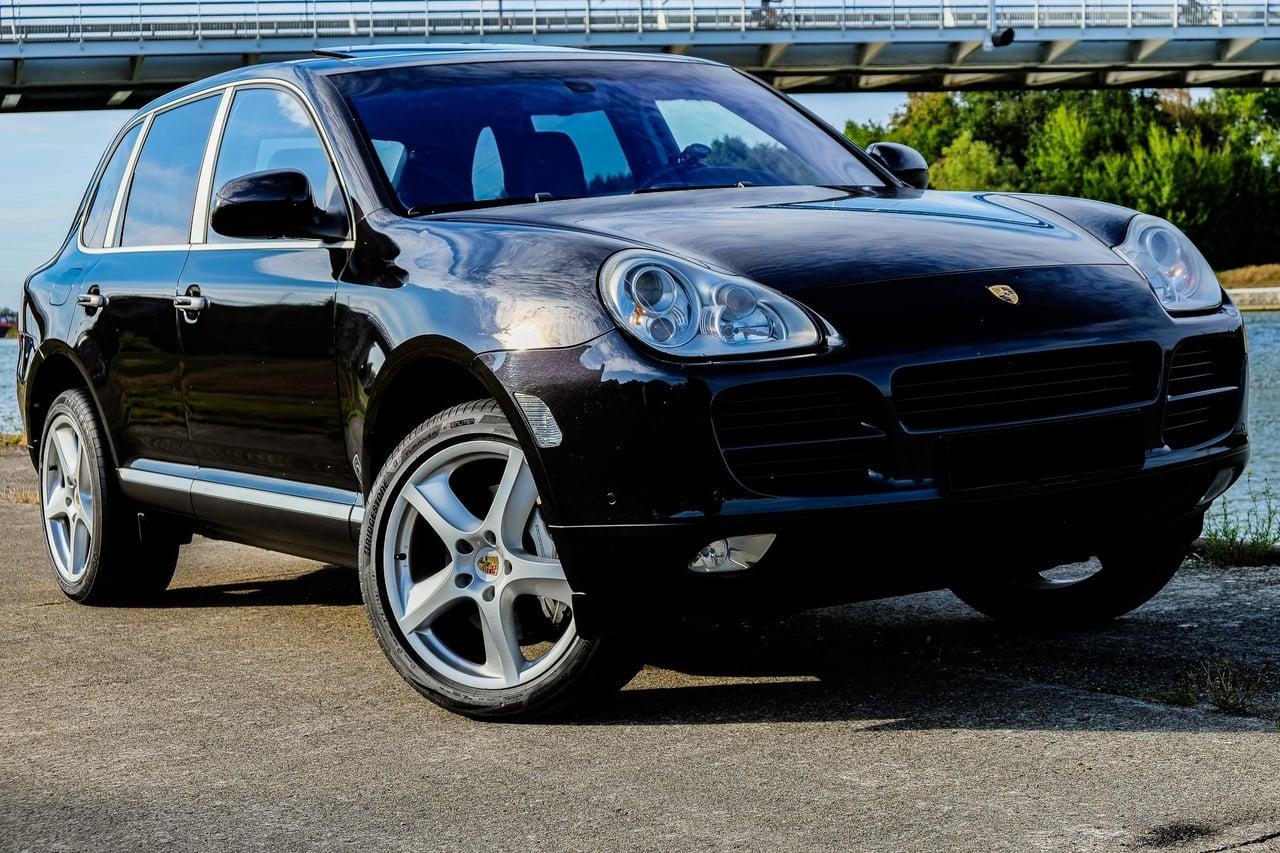 2005 Porsche Cayenne S LesAnciennes.com