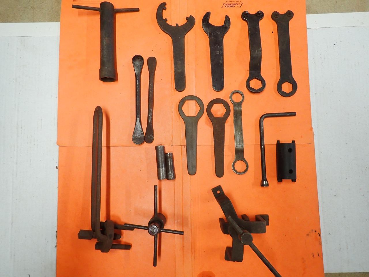 Outils VELOCETTE 350/500 LesAnciennes.com