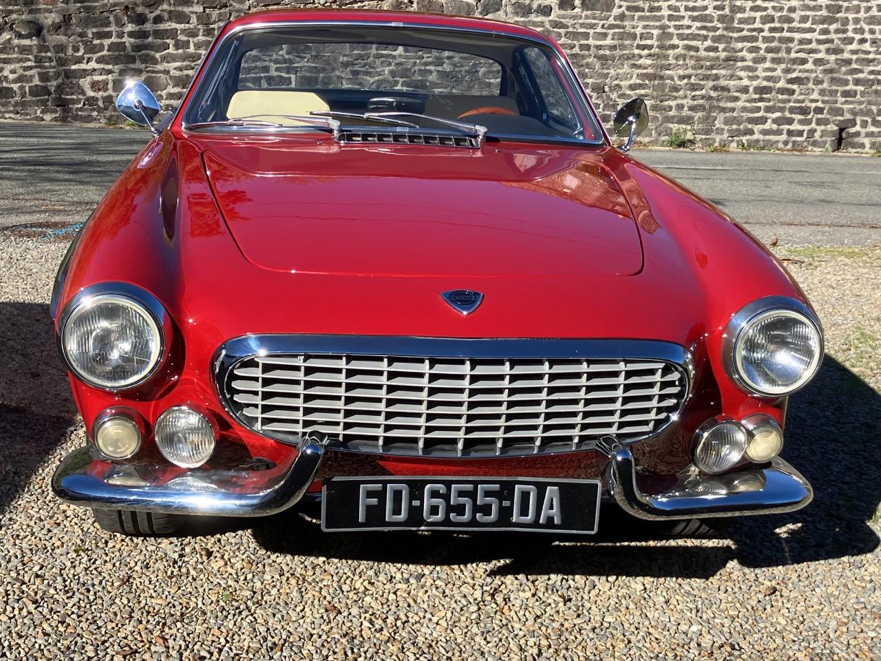 VOLVO P1800 S - 1963 LesAnciennes.com