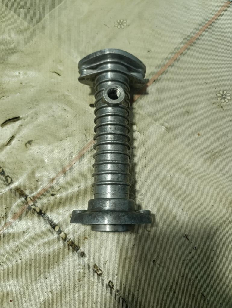 Distribution et bride Ducati 175 200 250 LesAnciennes.com