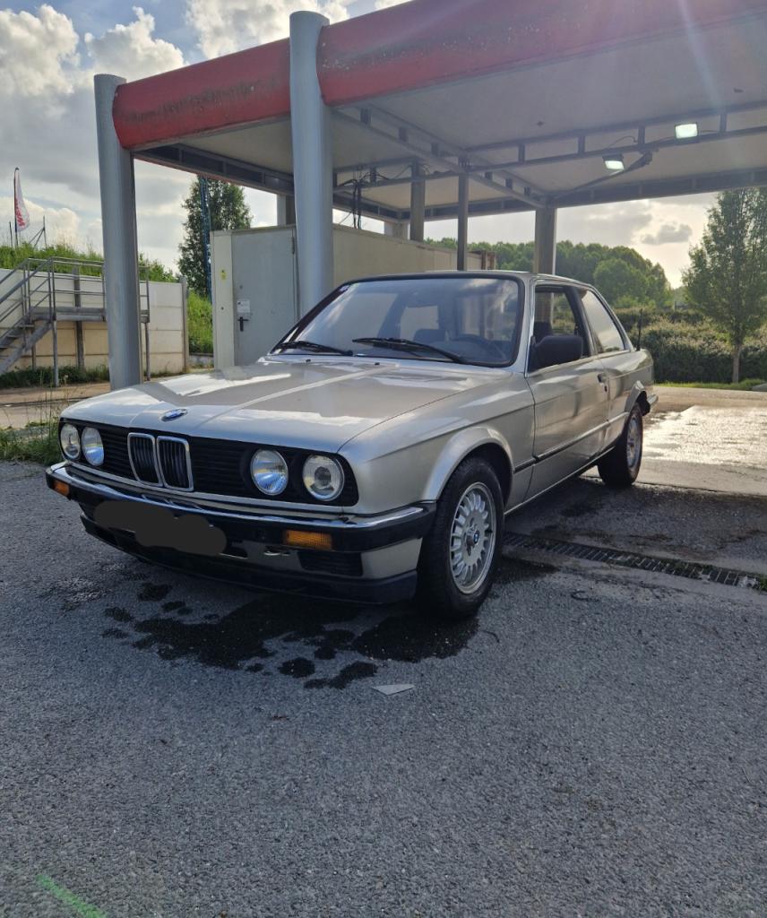 BMW 318 - 1984 LesAnciennes.com