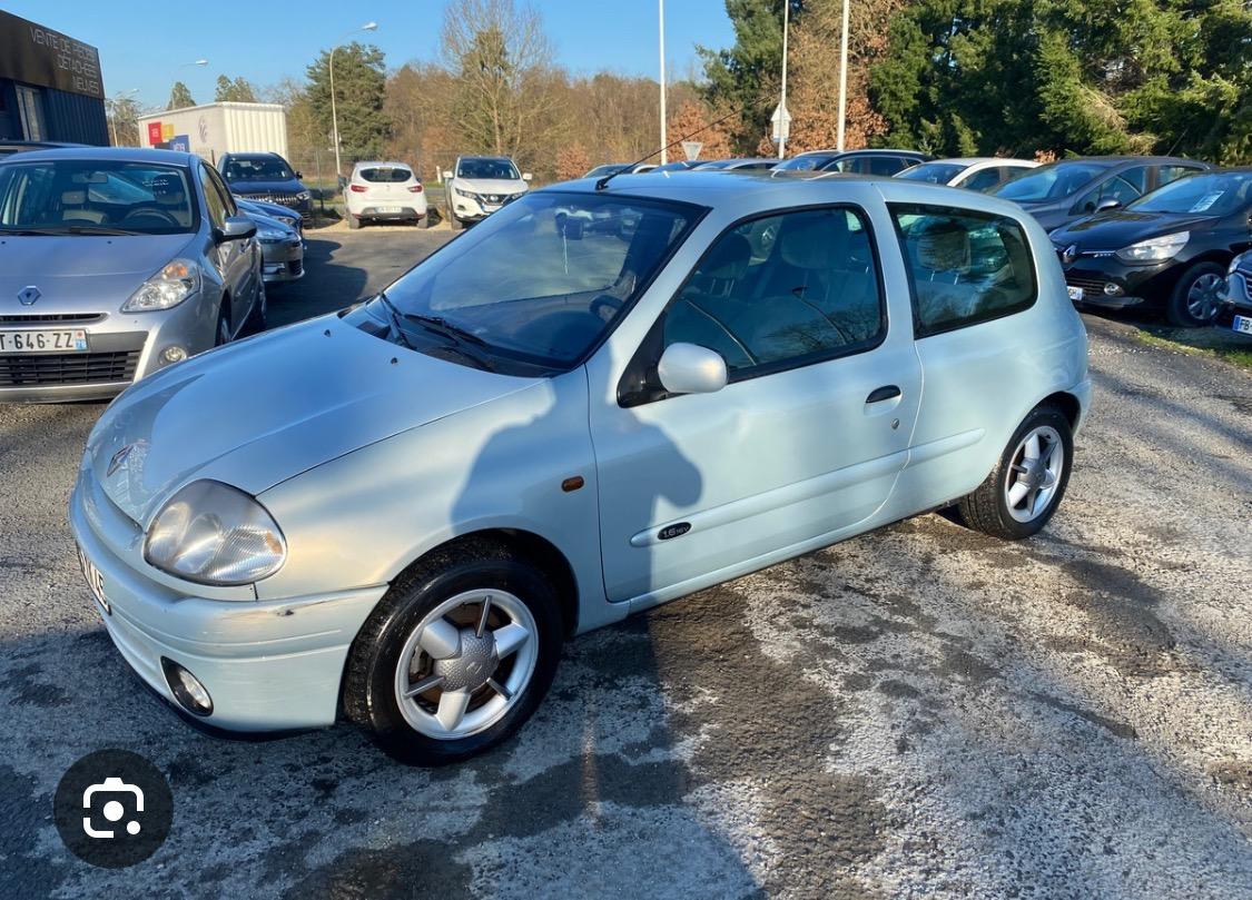 RENAULT Clio MK1 RSI - 1993 LesAnciennes.com