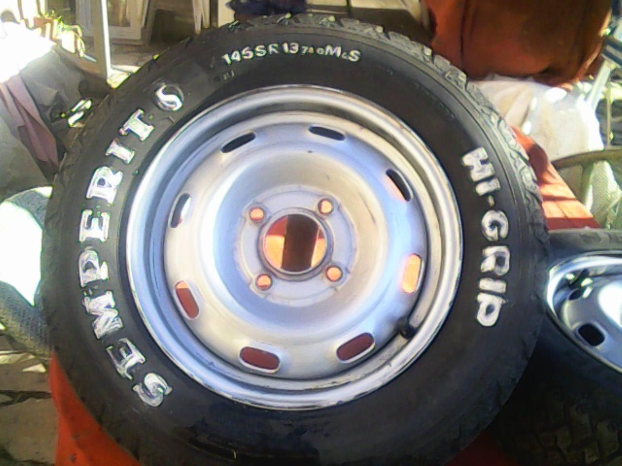 2 Pneu + jante PEUGEOT 106 voir 205 LesAnciennes.com