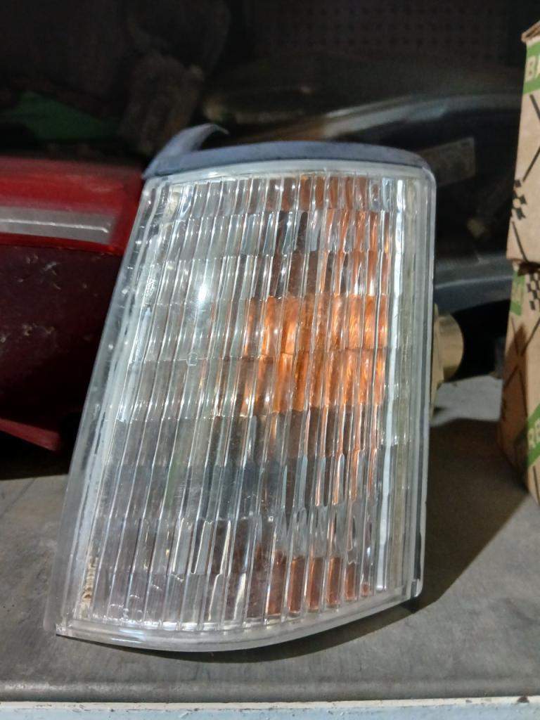 Clignotant RENAULT 21 (R21) LesAnciennes.com