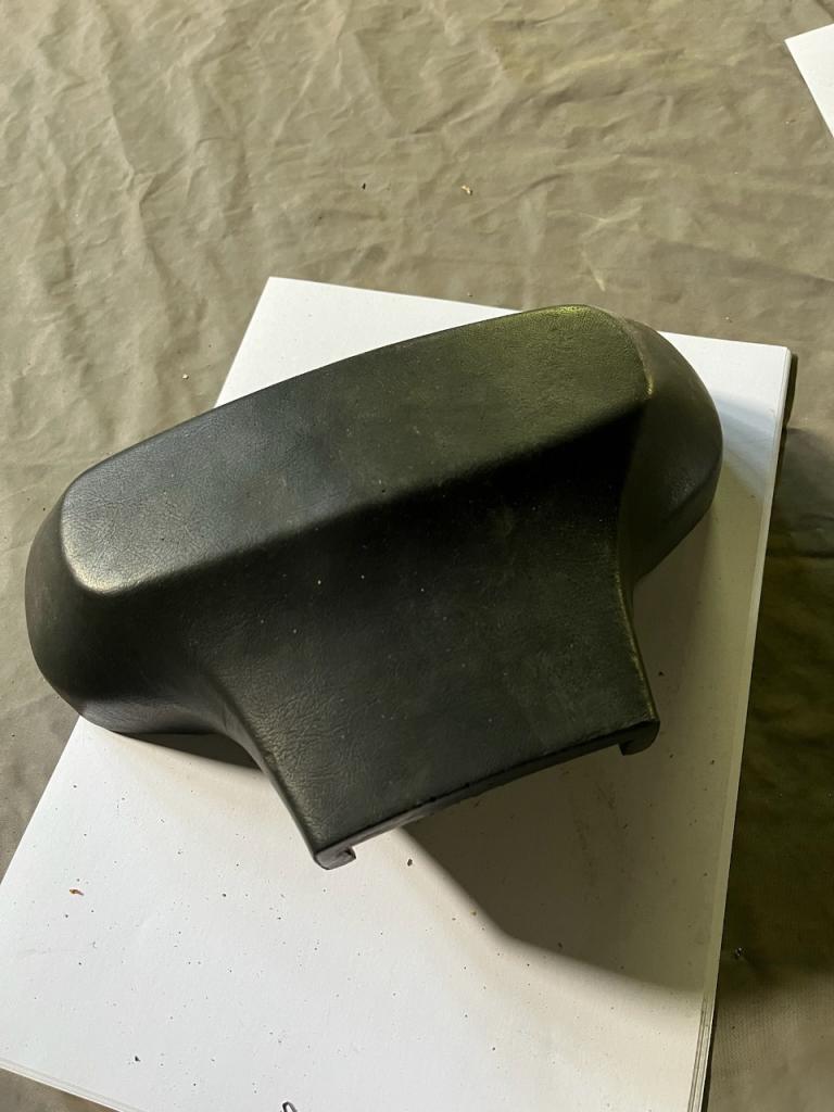 CITROEN SM - Capot de volant LesAnciennes.com