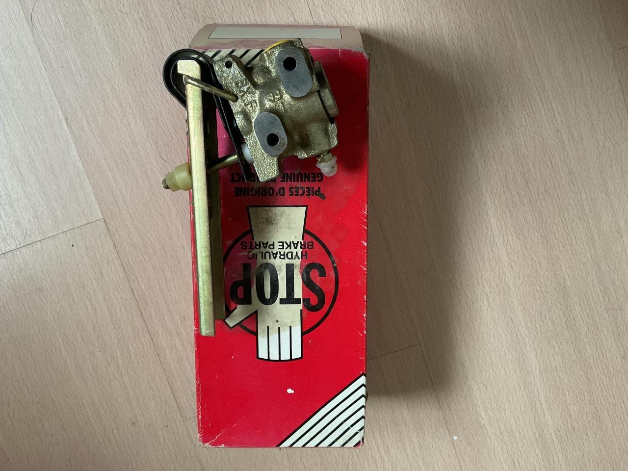 Correcteur de frein RENAULT 18 (R18) Tx gtx Fuego LesAnciennes.com