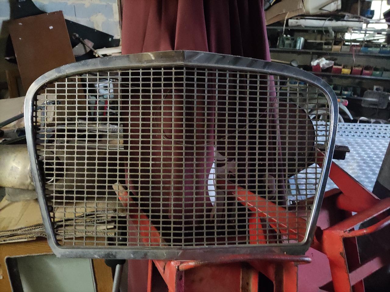 Calandre STUDEBAKER Champion LesAnciennes.com