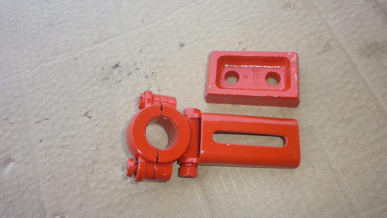 Support colonne de direction SIMCA 8 LesAnciennes.com