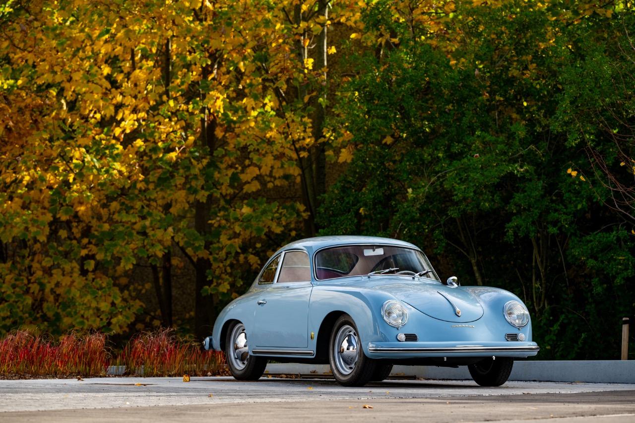 PORSCHE 356 A | Open Roof - 1958 LesAnciennes.com