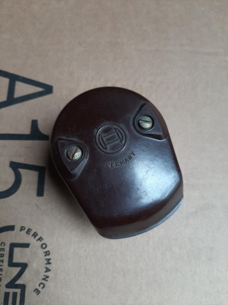 Tête d'allumeur FIAT 600 LesAnciennes.com