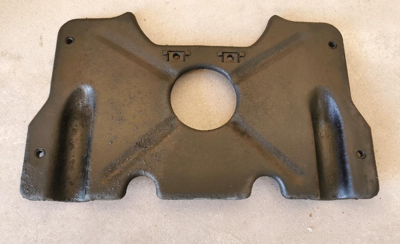 Tôle de protection sous radiateur D, huileC2CV LesAnciennes.com
