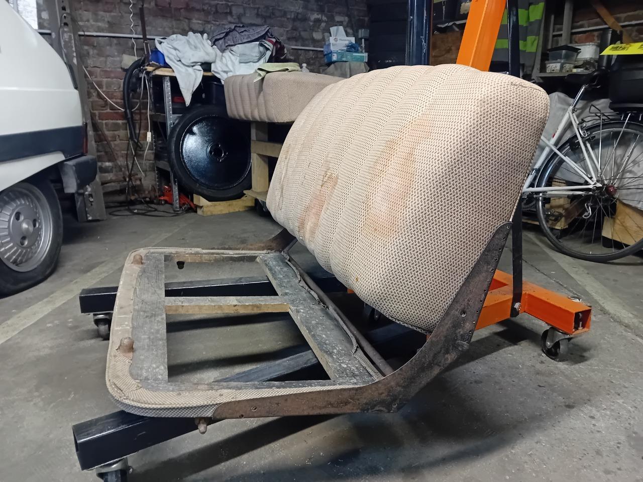 Siège avant voitures années 1930 plus ou moins LesAnciennes.com