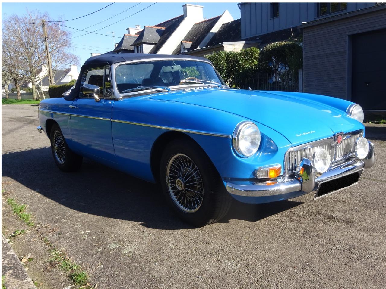 MG MGB - 1977 LesAnciennes.com