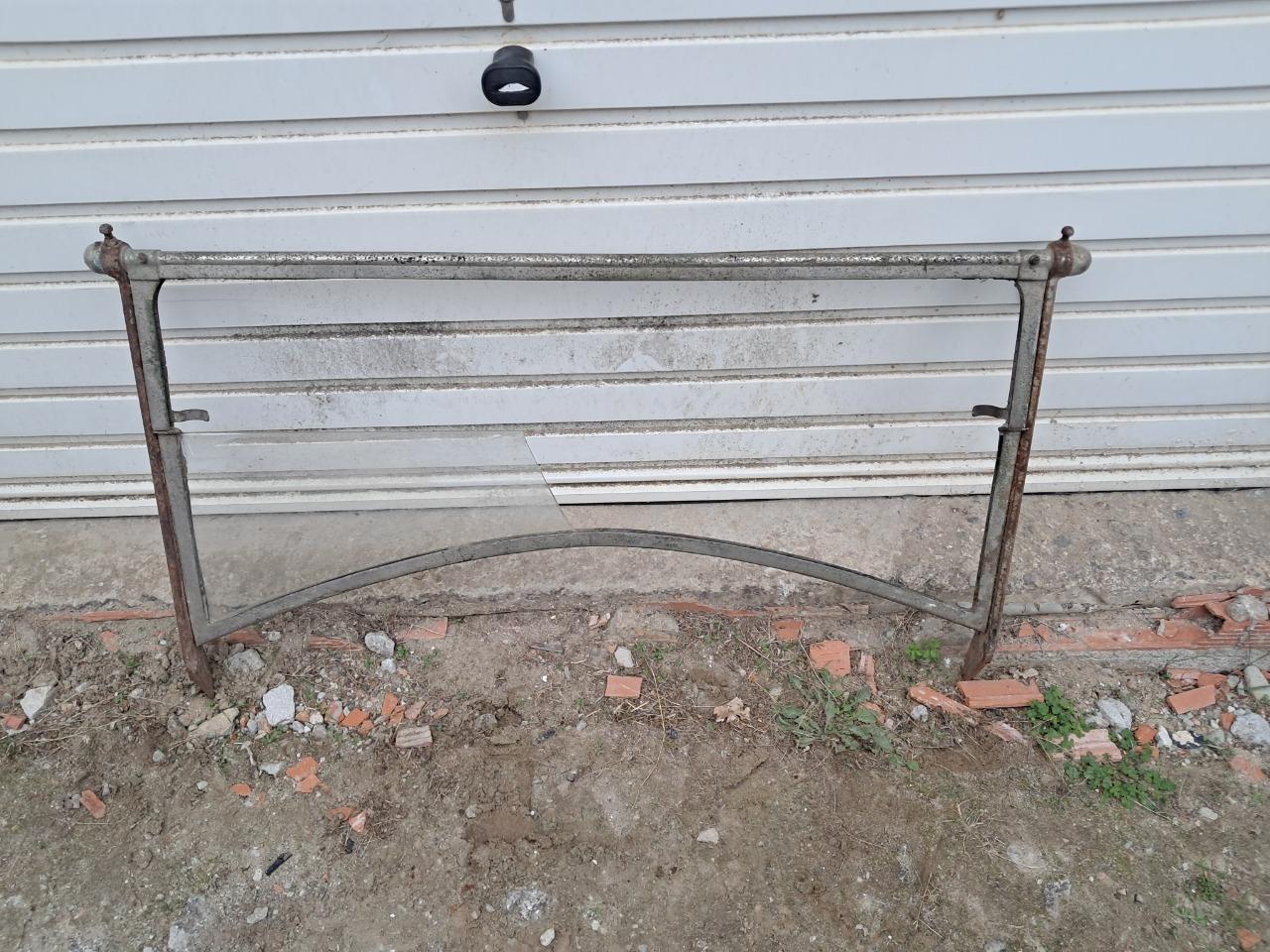 Baie RENAULT LesAnciennes.com