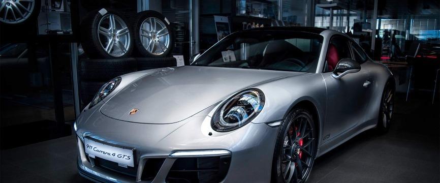 Le garage Pascal Raingué LesAnciennes.com