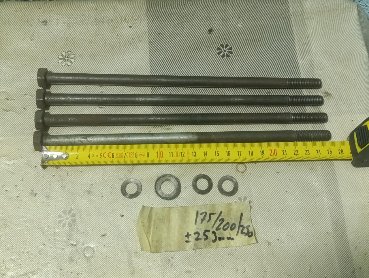 4 boulons culasse Ducati 175 200 250 Elite Scrambl LesAnciennes.com