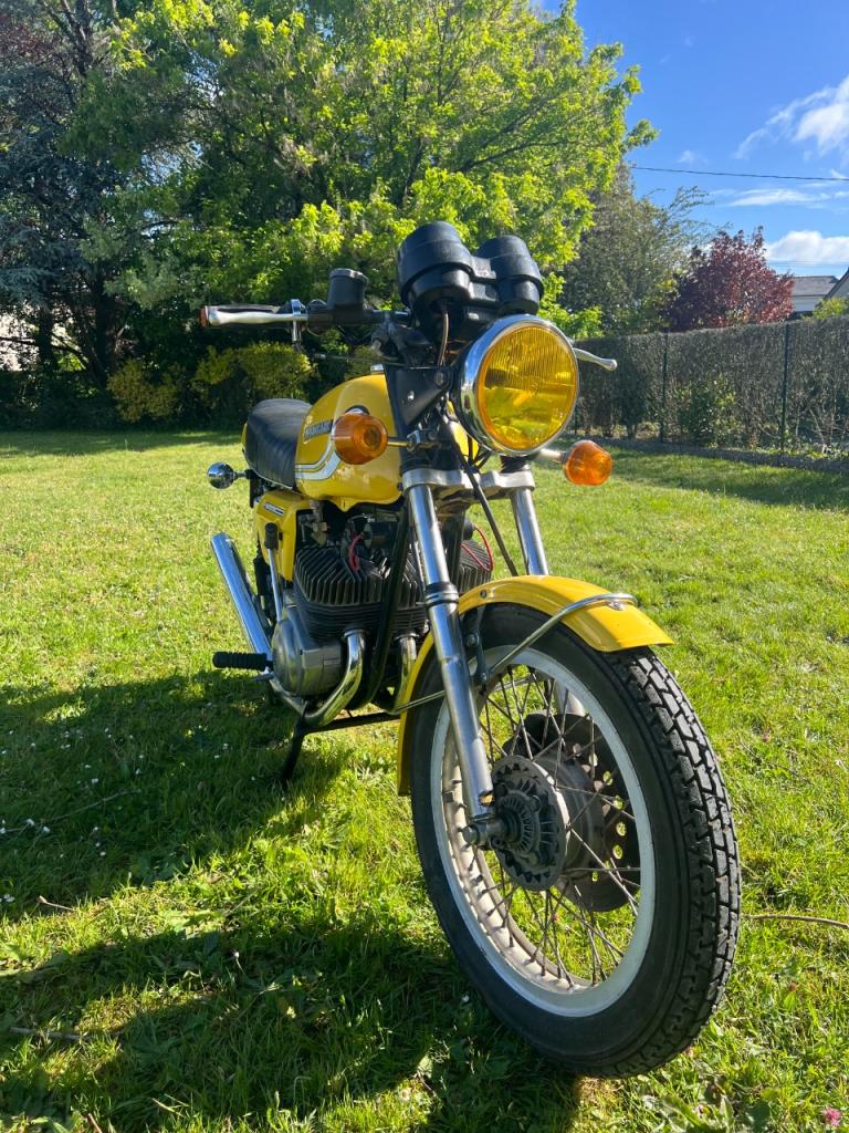 MOTOBECANE 350 - 1981 LesAnciennes.com