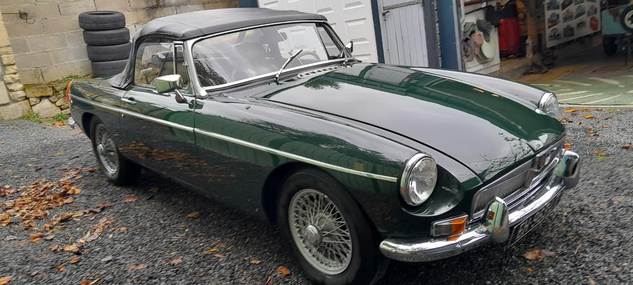 MG MGB - 1971 LesAnciennes.com