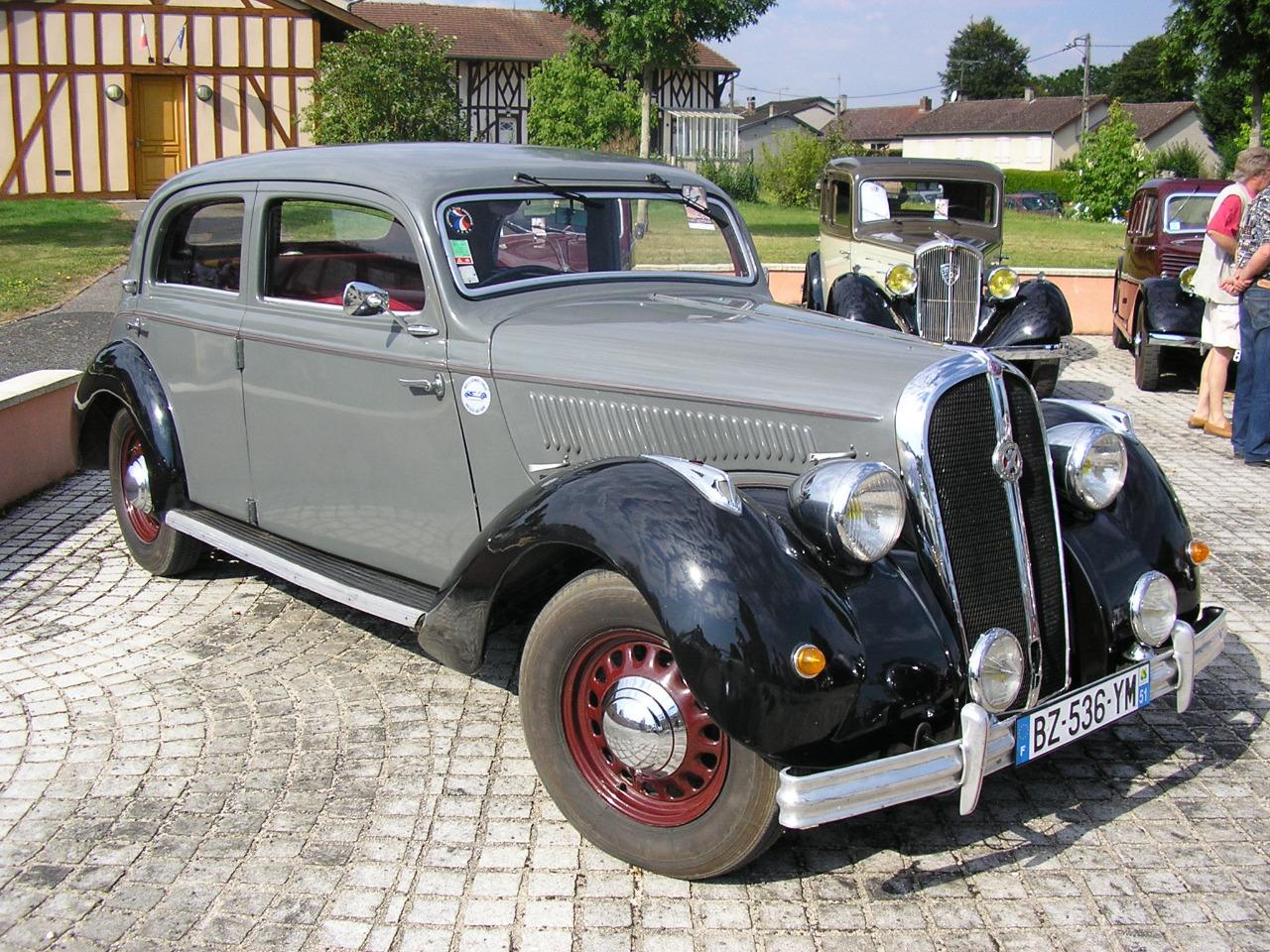 HOTCHKISS 864 Berline - 1938 LesAnciennes.com
