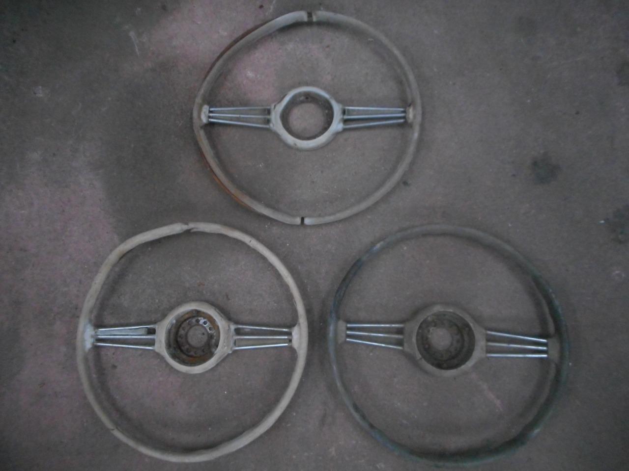 3 Volants QUILLERY de CITROEN Traction LesAnciennes.com