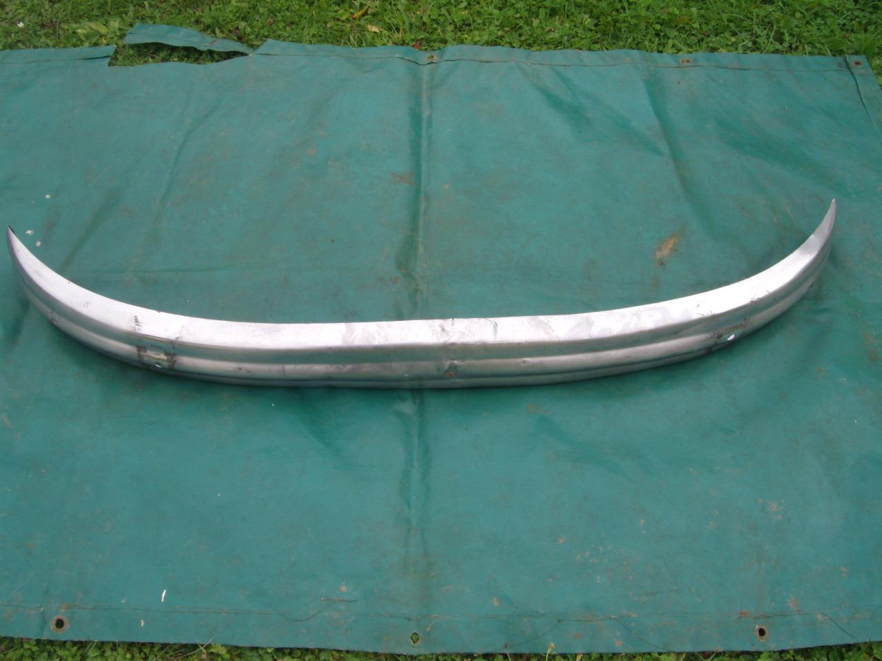 PARE CHOC ARRIERE PEUGEOT 203 LesAnciennes.com