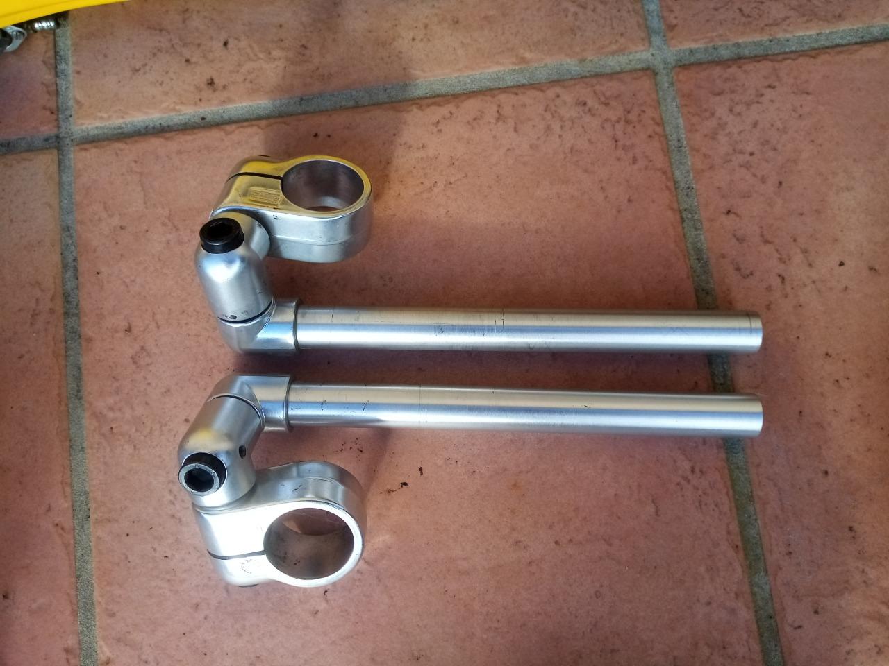 lot-de-pi-ces-yamaha-rd-350-bicylindre-vendre