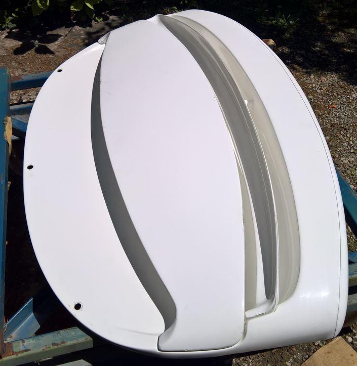 RENAULT spider saute vent LesAnciennes.com