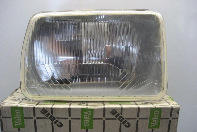 470312 PHARE OPTIQUE AVANT DROIT RENAULT 14 R14 LesAnciennes.com