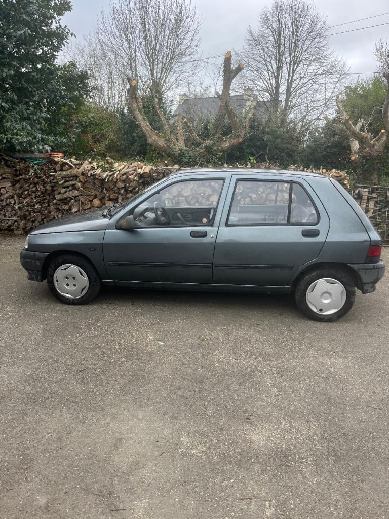 RENAULT Clio serie1 - 1990 LesAnciennes.com